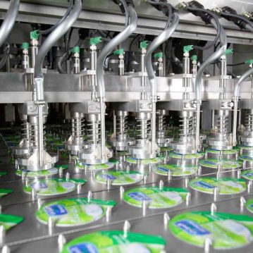 kova yoğurt dolum ve kapatma makinası 3