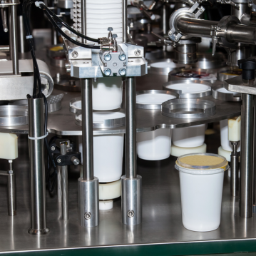 bardak ayran dolum ve kapatma makinesi tetripak makine (2)