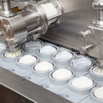 Plastik kase yoğurt dolum ve folyo kapatma makinesi tetripak makine