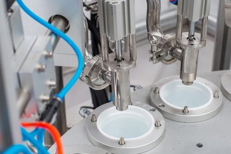 Döner tabla bardak dolum makinası Tetripak