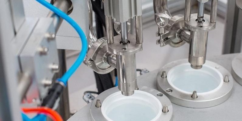 Döner tabla hazır kap dolum ve kapama makinası Tetripak Kap Dolum Makinası (2) Döner tabla bardak dolum makinası Tetripak