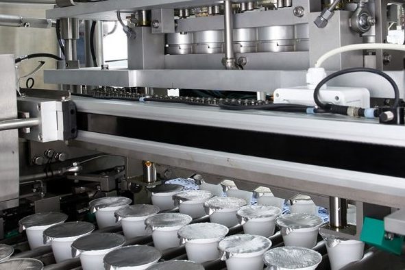 Hazır kap dolum makinası Tetripak Makine dolum kapatma ve etiketleme (1)yeni