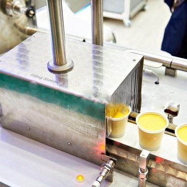 Hazır kap dolum makinası Tetripak Makine dolum kapatma ve etiketleme (2)