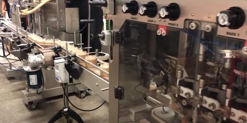 Sıvı-dolum-hattı-şişe-dolum-hattı-Tetripak-Makina-Ltd.-Şti.